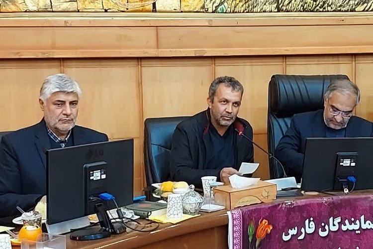 نشست مجمع نمایندگان فارس با مدیرکل آموزش و پرورش