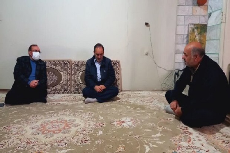 دیدار دبیر فراکسیون ایثار و شهادت مجلس شورای اسلامی با جانباز نظرآبادی دیدار دبیر فراکسیون ایثار و شهادت مجلس شورای اسلامی با جانباز نظرآبادی