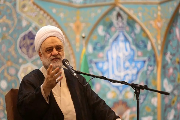 حجت‌الاسلام‌والمسلمین فرحزاد، سخنران محفل معارفی حرم بانوی کرامت