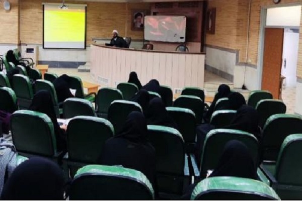 دوره ضمن خدمت اساتید همیار تربیتی جامعه‌الزهرا(س)
