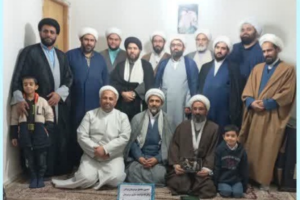 جلسه جهاد تبیین با محوریت مساجد با حضور امام جمعه بخش بهاران و مبلغین جلسه جهاد تبیین با محوریت مساجد با حضور امام جمعه بخش بهاران و مبلغین