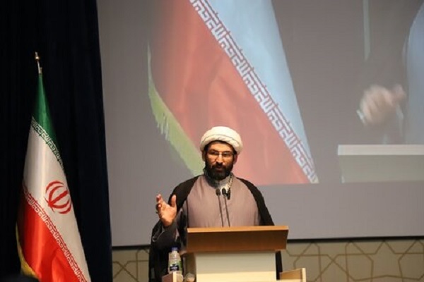 حجت‌الاسلام جلیلی مدیر بخش رسانه مرکز رسانه و فضای مجازی حوزه‌های علمیه