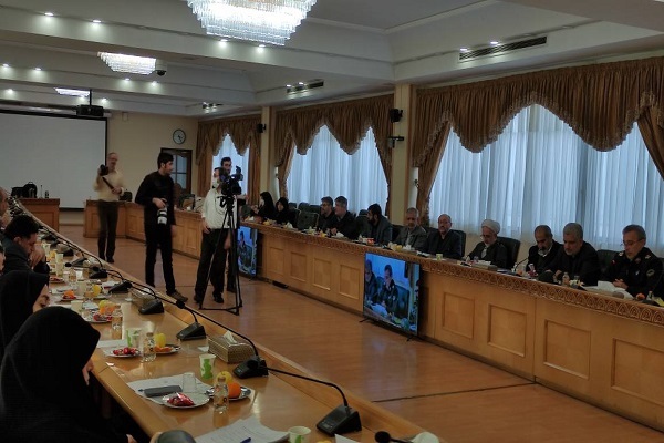 حمایت از خانواده شهدا و ایثارگران باید به فرهنگ عمومی تبدیل شود