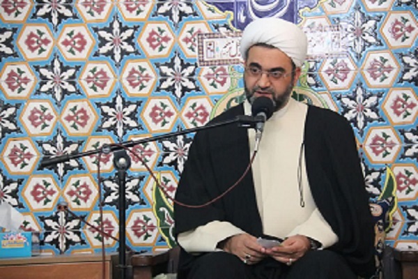 سردار سلیمانی از تربیت‌یافتگان مکتب فاطمی هستند