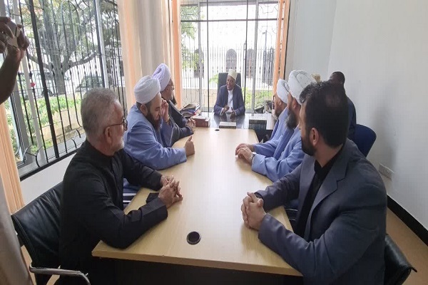 هیئتی از علمای اهل‌سنت ایران با مفتی اعظم تانزانیا دیدار کردند