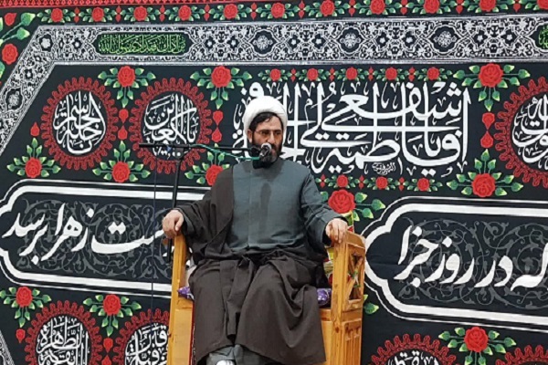 استکبار با شعار «زن، زندگی و آزادی» برای ایران نسخه‌پیچی می‌کند