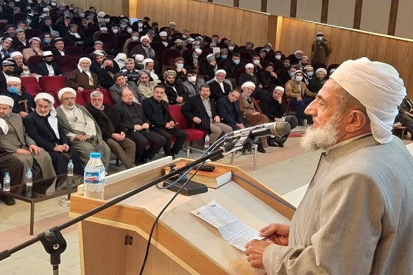ماموستا مصطفی شیرزادی امام جمعه مریوان ماموستا مصطفی شیرزادی امام جمعه مریوان