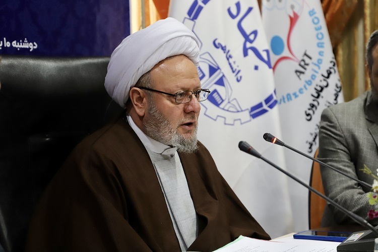 حجت الاسلام اسکندری، رئیس شورای هماهنگی تبلیغات اسلامی آذربایجان شرقی
