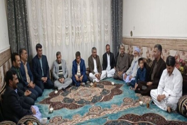 دلجویی مدیرکل آموزش و پرورش سیستان و بلوچستان از دانش آموز خاشی