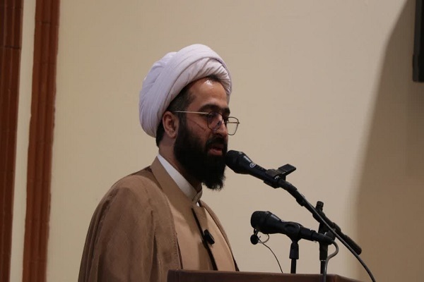 حجت الاسلام دیلم رئیس مرکز بزرگ اسلامی گلستان