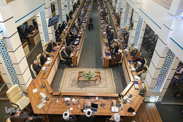 نشست سالانه اساتید درس انقلاب اسلامی دانشگاه‌ها، حرم شاهچراغ(ع)