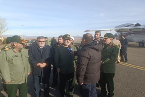 بازدید سردار سلامی از روند خدمت‌رسانی به زلزله‌زدگان در خوی