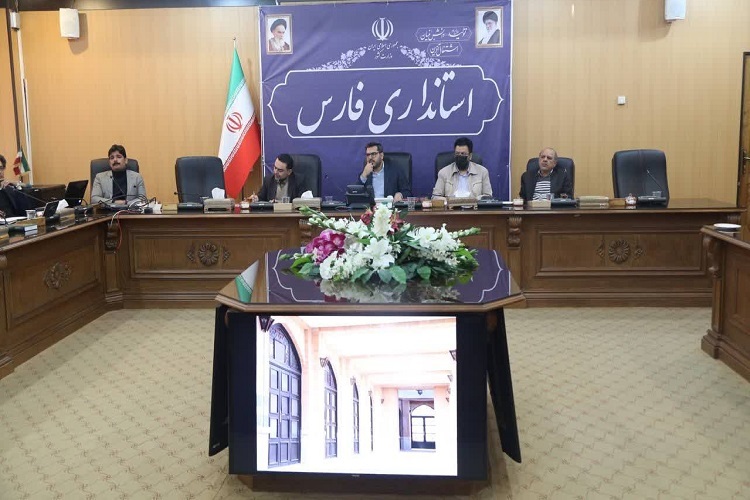 نشست هم‌اندیشی راه‌اندازی بازار هنر در بافت تاریخی شیراز