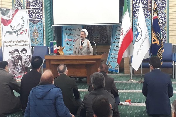 بازتاب جهانی انقلاب بر کسی پوشیده نیست