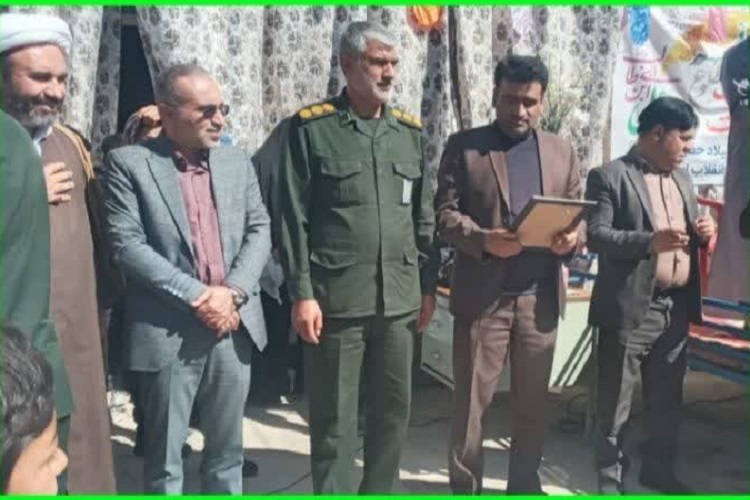 تجلیل از قرآن‌آموزان بیت‌الاحزان، استهبان