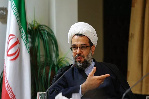 حجت‌الاسلام مهدی احمدی، معاون فرهنگی حرم کریمه اهل‌بیت(س)