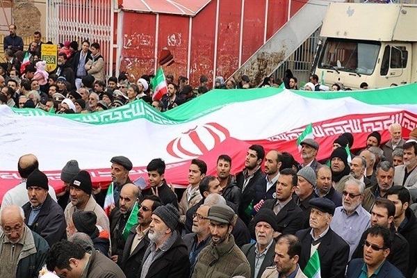 راهپیمایی 22 بهمن در سراسر آذربایجان غربی آغاز شد