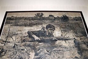 تابلویی با ۲ میلیون سنگ‌ریزه ساحلی برای شهید «حسن جنگجو»