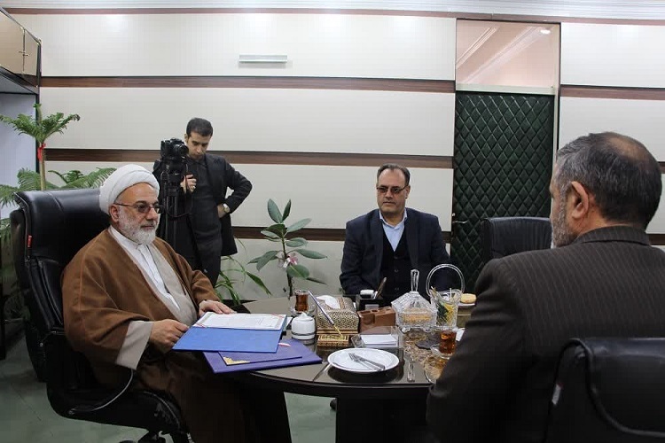 منابع طبیعی، آموزش و پرورش
