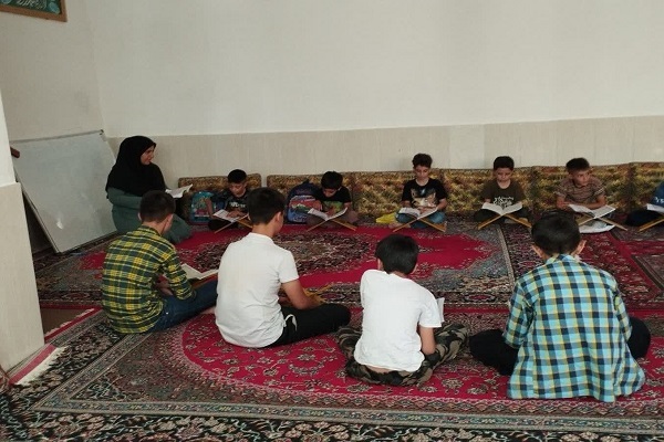 از آموزش رایگان تا کمک به نیازمندان در مؤسسه قرآنی «افق زاگرس» سنندج
