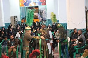 عکس | تعزیه‌خوانی در حرم امامزاده محمد(ع) شهر کرمان