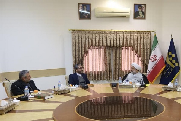دیدار سفیر جدید کشورمان در الجزایر با رئیس جامعةالمصطفی