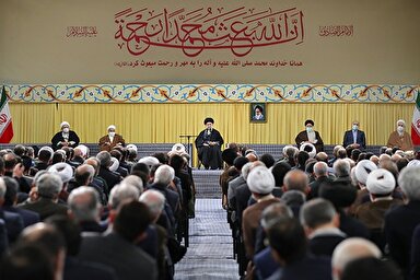 فیلم | بیانات رهبر انقلاب در دیدار مسئولان نظام و سفرای کشورهای اسلامی