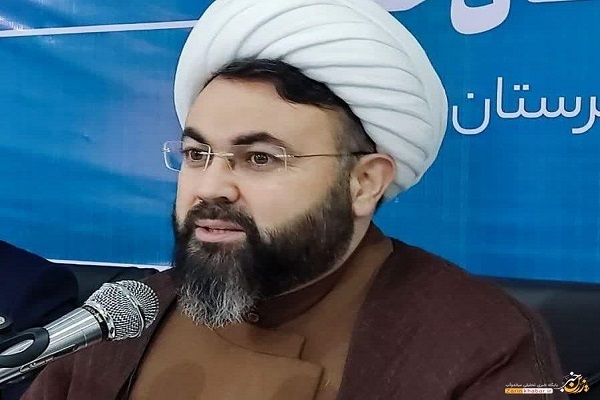 جهادگران عرصه تبیین در دهه فجر با همه توان تلاش کنند