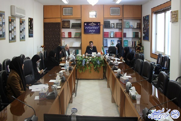 نشست خبری ابوالفضل نوفرستی، مدیرکل بنیاد شهید و امور ایثارگران خراسان‌جنوبی