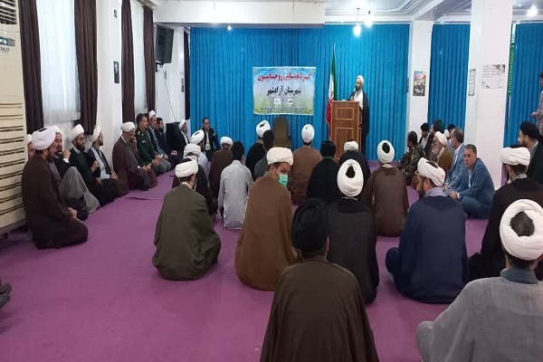 گردهمایی مبلغین و روحانیون آزادشهر