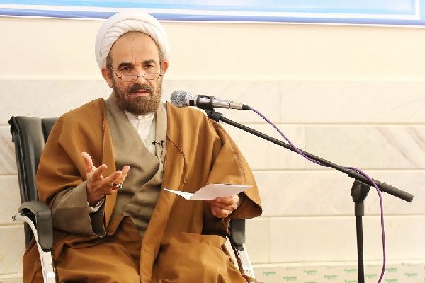 نشست نقد و بررسی مجموعه آموزشی «دو امتحان» برگزار شد