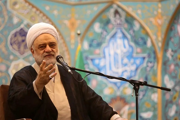 حجت‌الاسلام‌والمسلمین فرحزاد، سخنران حرم بانوی کرامت