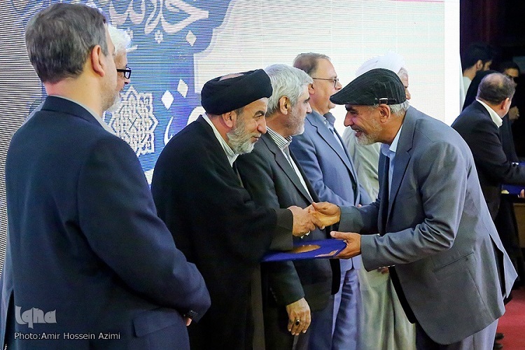 هشتمین اجلاس سراسری نماز فارس، تجلیل از برگزیدگان