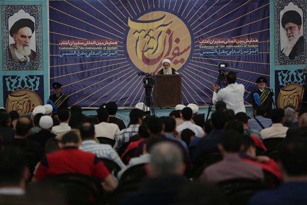 اجتماع بزرگ عرب‌زبان‌های مقیم ایران در مسجد مقدس جمکران