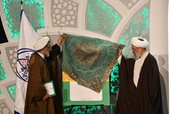 جمعه////////هفته‌ای به رنگ جوانی و نیکوکاری