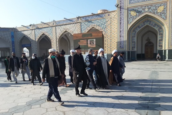 حضور علمای حنفی مذهب پاکستان در حرم مطهر رضوی