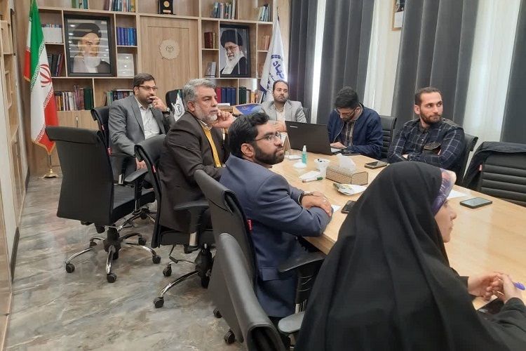 نشست هم‌ افزایی جهاددانشگاهی فارس با حرم شاهچراغ(ع)