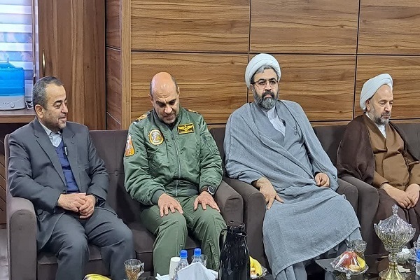 دیدار استاندار خراسان‌جنوبی با فرماندهان پایگاه هوایی سرلشکر خلبان شهید حسینی