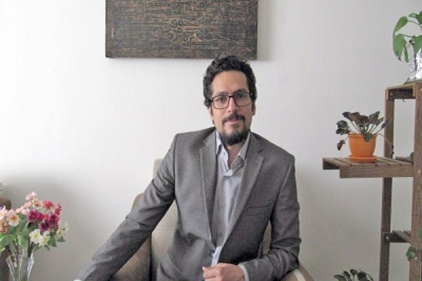 خسرو نجومی، رئیس انجمن خوشنویسان استان همدان