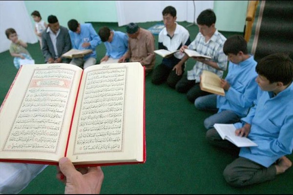 ضرورت بازنگری در شیوه‌های آموزشی علوم دین و بکارگیری نیروهای متخصص