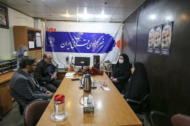 بازدید مدیرکل بنیاد شهید فارس از دفتر ایکنا