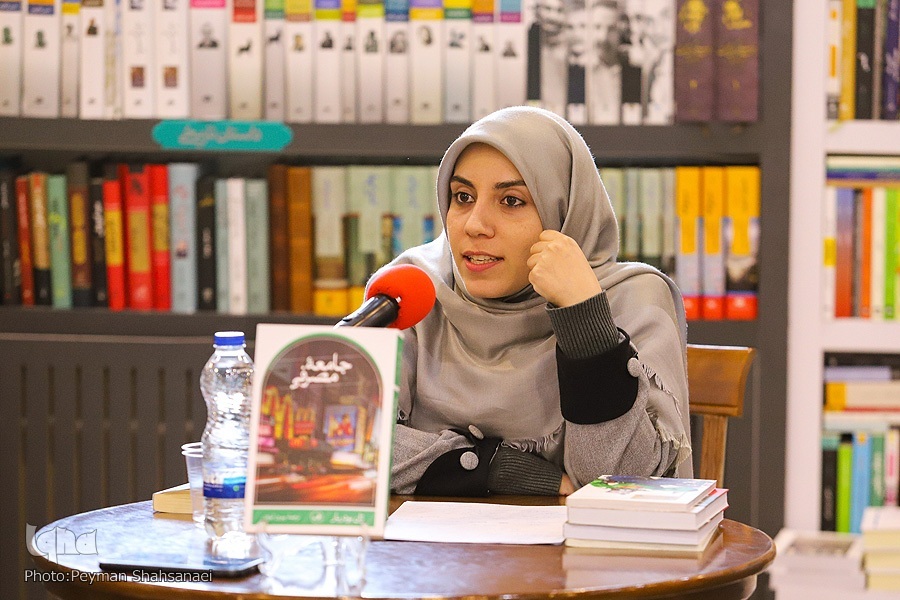 نشست گفت‌وگو درباره کتاب جامعه مصرفی