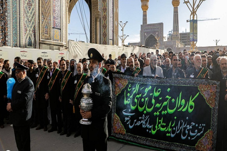 ۱۴۰۰ زائر اولی سراسر کشور به زیارت حضرت رضا(ع) مشرف شدند