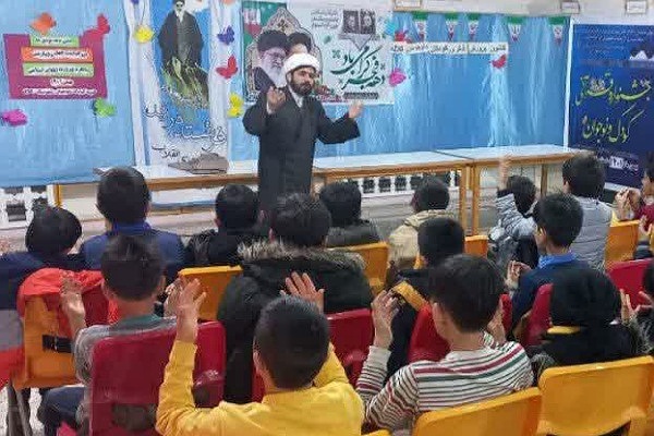کارگاه آموزشی قصه گویی قرآنی در کلاله کارگاه آموزشی قصه گویی قرآنی در کلاله