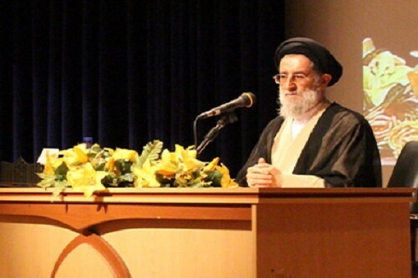 حجت‌الاسلام والمسلمین سیدمحمدتقی قادری، استاد حوزه و دانشگاه