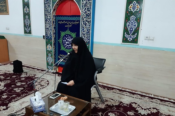 سکینه ساروخانی، استاد حوزه علمیه و معلم قرآن یزد