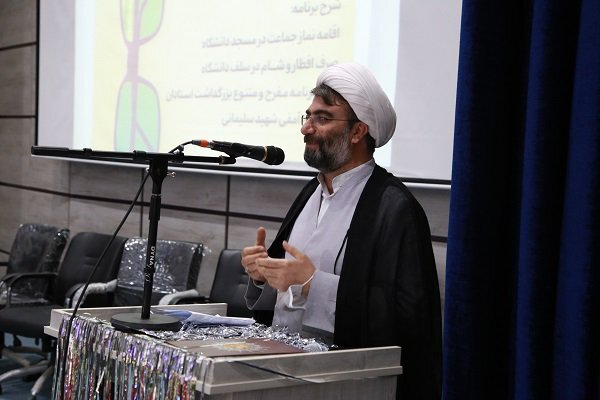 حجت&zwnj;الاسلام حبیب حاتمی&zwnj;کن&zwnj;کبود، مسئول نهاد نمایندگی مقام معظم رهبری در دانشگاه لرستان