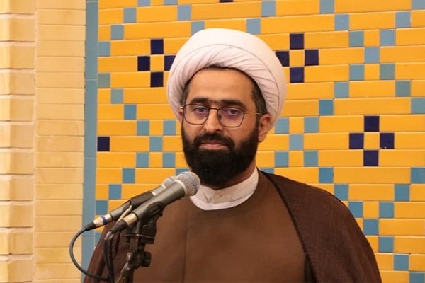حجت الاسلام دیلم رئیس مرکز بزرگ اسلامی گلستان