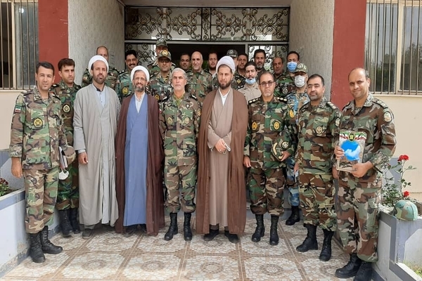 معلمان نمونه عقیدتی و قرآنی لشکر ۸۴ پیاده لرستان تجلیل شدند