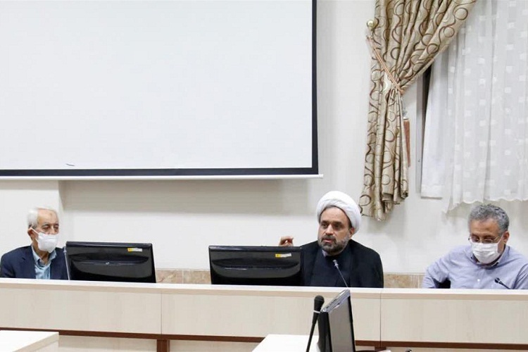 نشست هم اندیشی اساتید دانشکده‌های علوم پزشکی شیراز با مسئول نهاد نمایندگی ولی فقیه در دانشگاه